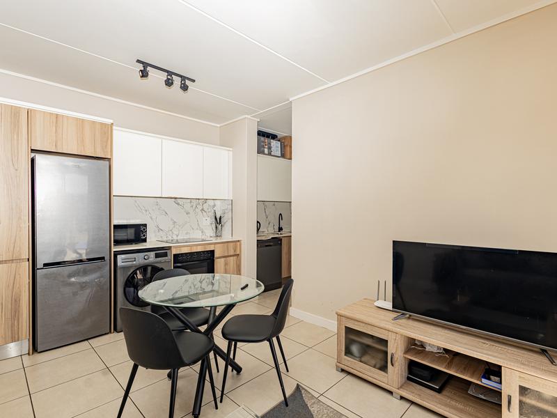 1 Bedroom Property for Sale in Sandown Western Cape